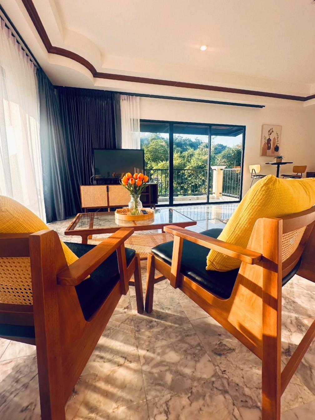 Ocean Pie Phuket - Adult Only Hotel Rawai Exterior photo