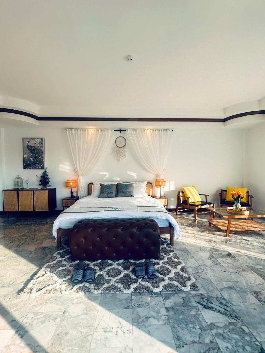 Ocean Pie Phuket - Adult Only Hotel Rawai Exterior photo